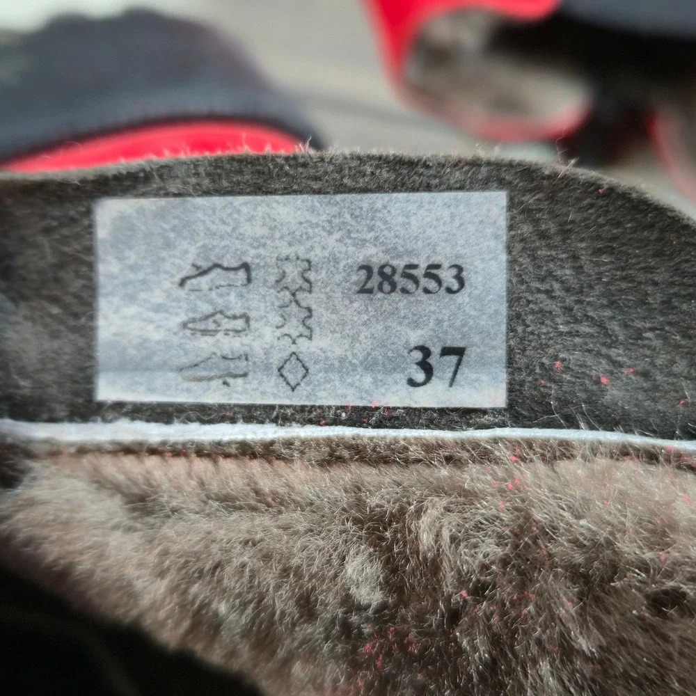BRUNATE Red Suede Shearling Lined Ankle Boots Women's Size 37‎ Made in Italy